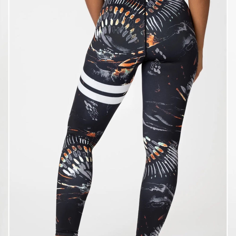 Stronger Black Patterned Activewear Set - image 5